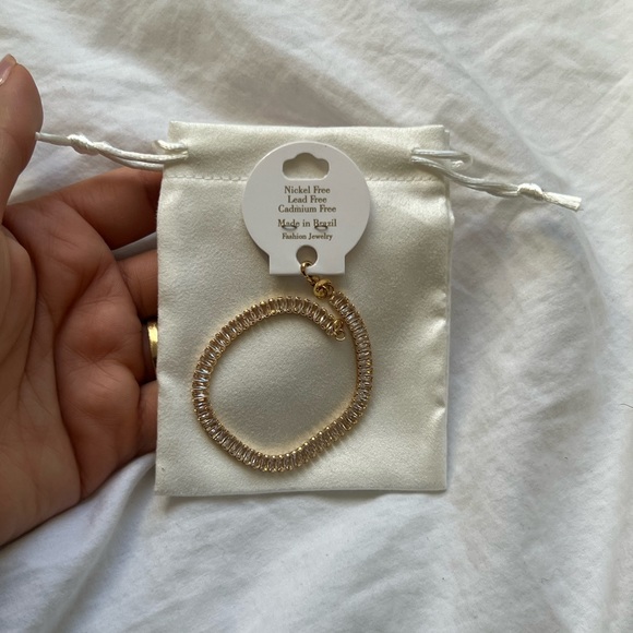 NWT City Glow 18K Gold Filled Bracelet and Earrings Set - Picture 9 of 9